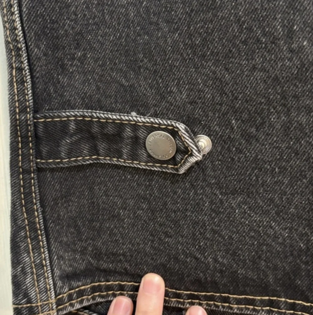 Universal Thread Charcoal Denim Vest - Picture 4 of 6